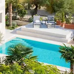 Luxury Beachfront Flores Heated Outdoor, Indoor Pool, Whirlpool, Sauna וילה Duće