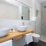 Luxury Beachfront Flores Heated Outdoor, Indoor Pool, Whirlpool, Sauna וילה Duće