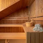 Luxury Beachfront Flores Heated Outdoor, Indoor Pool, Whirlpool, Sauna וילה Duće