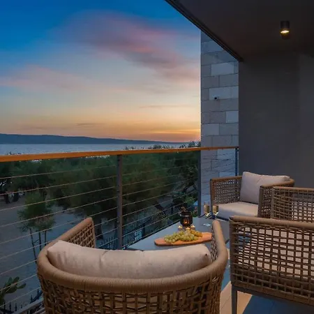Vila Luxury Beachfront Flores Heated Outdoor, Indoor Pool, Whirlpool, Sauna *