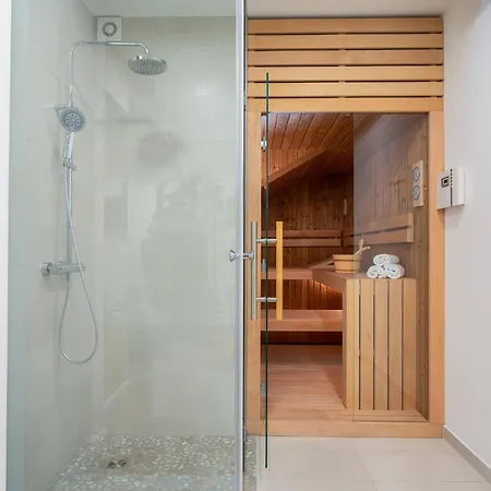 Luxury Beachfront Flores Heated Outdoor, Indoor Pool, Whirlpool, Sauna * Duće