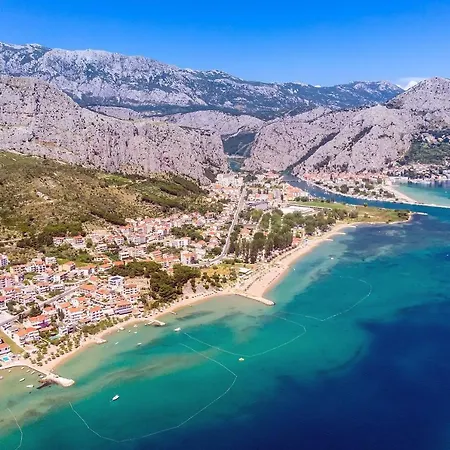 Luxury Beachfront Flores Heated Outdoor, Indoor Pool, Whirlpool, Sauna Vila *